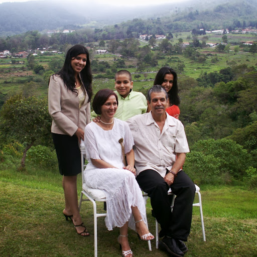 Yajaira Santana Photo 16