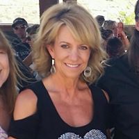 Stephanie Hoffman Photo 37