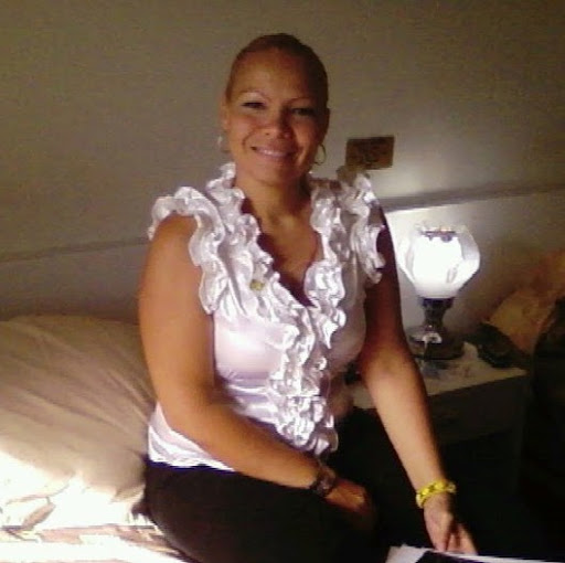 Ruby Lozada Photo 14