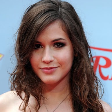 Camille Roberts Photo 23