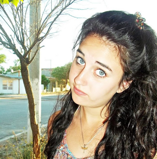 Daniela Silveira Photo 18