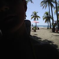 Elizabeth Arias Photo 22