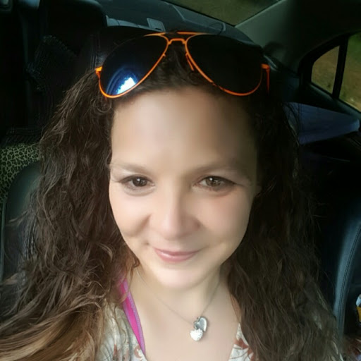 Kristi Sanders Photo 20