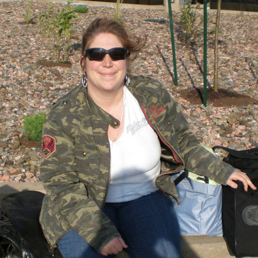 Caroline Hutchings Photo 15