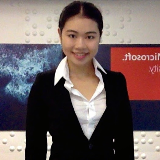 Alexandra Tran Photo 14