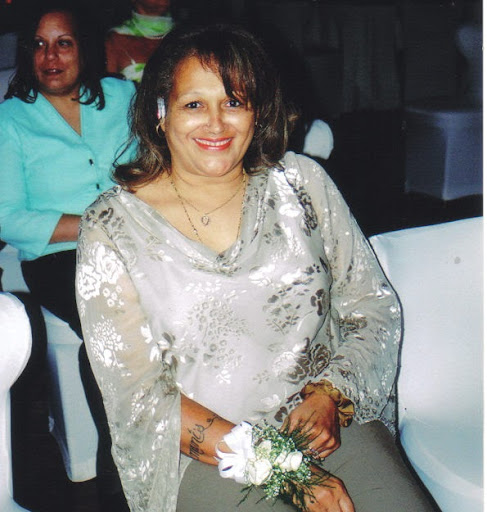 Sandra Crump Photo 27