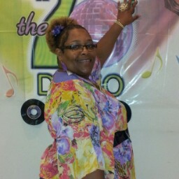 Angelia Robinson Photo 32