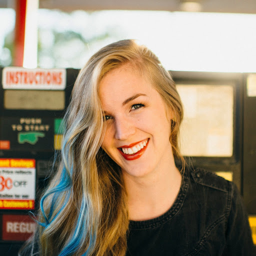 Lauren Smith Photo 43