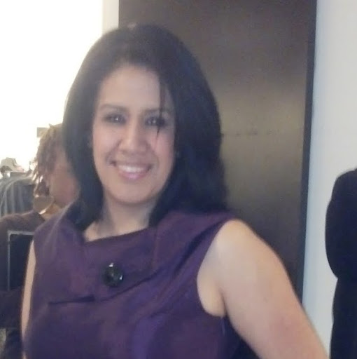 Ana Flores Photo 23