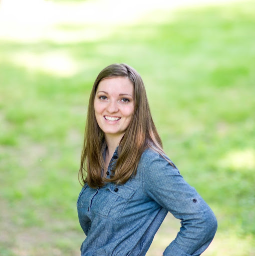 Laura Ruth Photo 33
