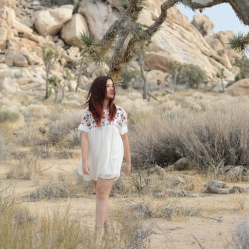 Queenie Tran Photo 21