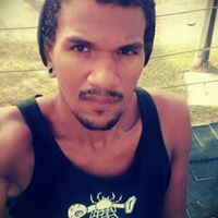 Henrique Oliveira Photo 22