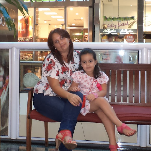 Celia Borges Photo 16