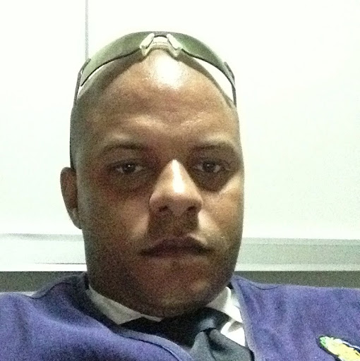 Miguel Medina Photo 37