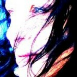 Alexandra Herrmann Photo 5