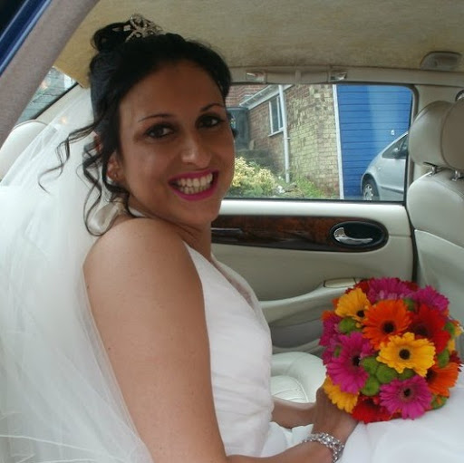 Stephanie Wright Photo 22