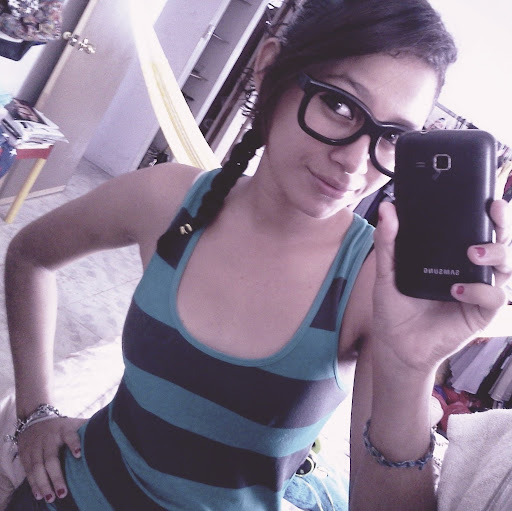 Areli Torres Photo 29