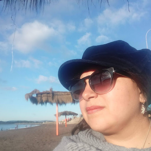 Laura Esparza Photo 9