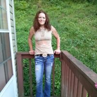 Chrissy Robinson Photo 34
