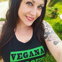 Sarah Poe Photo 25