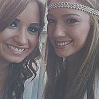 Dee Lovato Photo 6