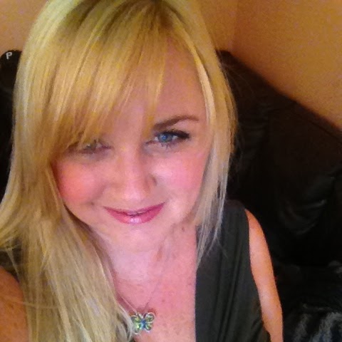 Jane Holland Photo 18