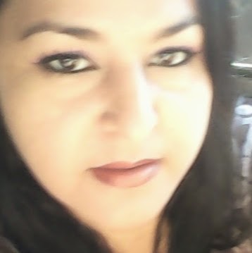 Elizabeth Calles Photo 11