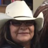 Ellen Dillon Photo 32