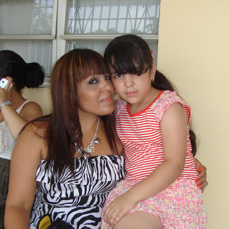 Lisette Gonzalez Photo 10
