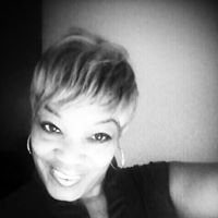 Maxine Wyatt Photo 4