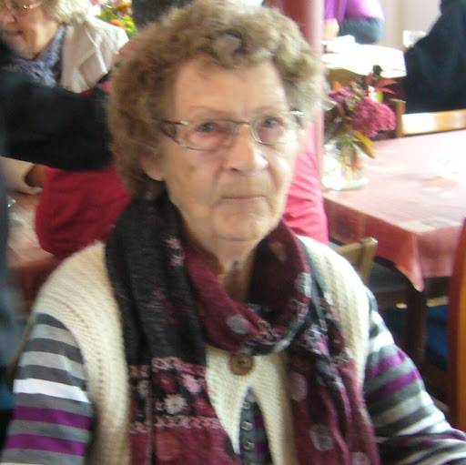 Edith Neumann Photo 5