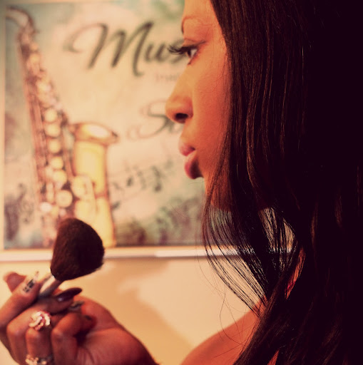 Lisa Kidd Photo 33