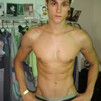 Richard Brookes Photo 27