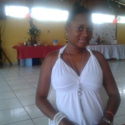 Laurie Sweet Photo 15