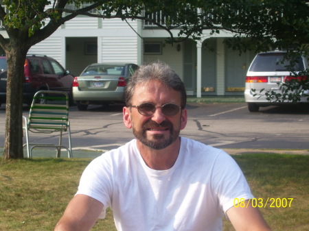 Louis Brown Photo 15