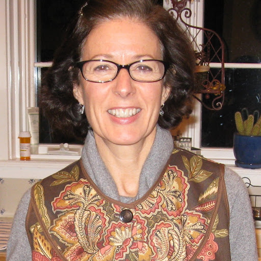 Anne Young Photo 24