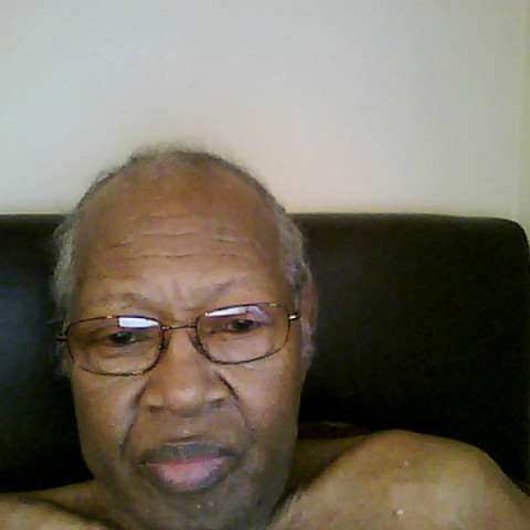 Willie Strong Photo 18