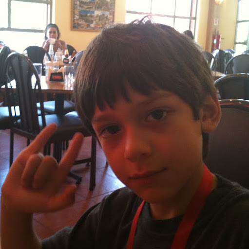 Gabriel Saavedra Photo 15