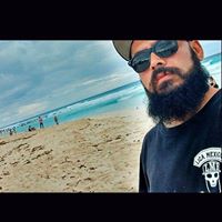 Isaac Flores Photo 31