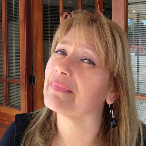 Paula Villalobos Photo 20