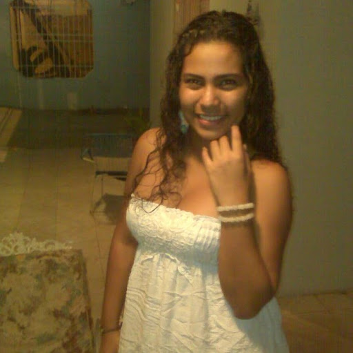 Roxana Tovar Photo 17
