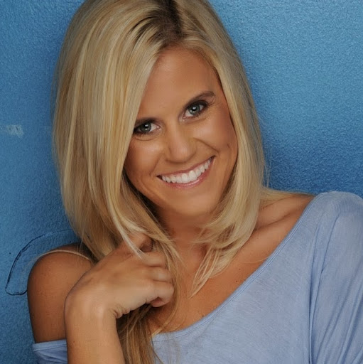 Abigail Cooper Photo 43