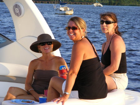 Lisa Rogers Photo 34