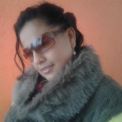 Ruth Moncada Photo 4