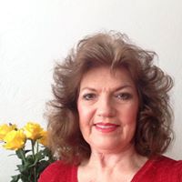 Linda Singleton Photo 15