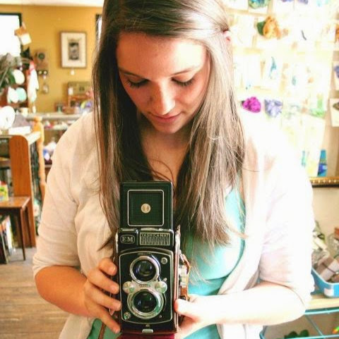Sarah Hicks Photo 23