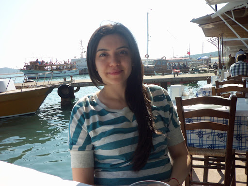 Hulya Kaya Photo 2