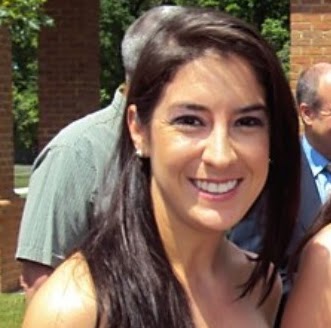 Nicole Arnold Photo 35