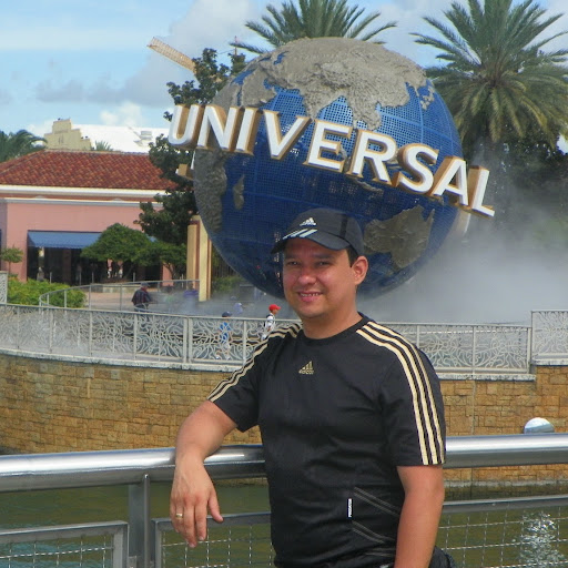 Renato Paredes Photo 10