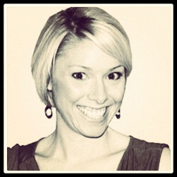 Sarah Whitten Photo 36